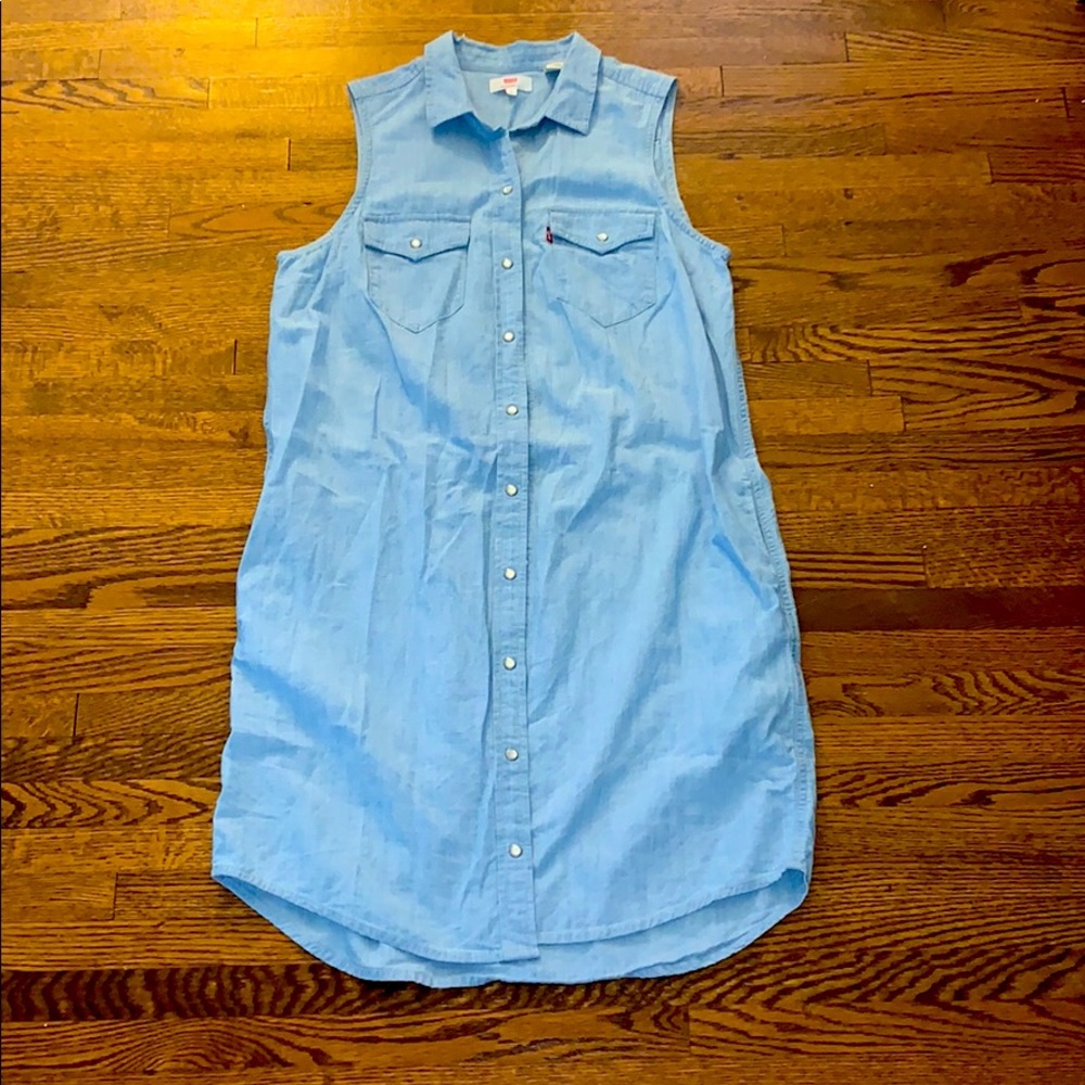 Levi’s button down denim dress